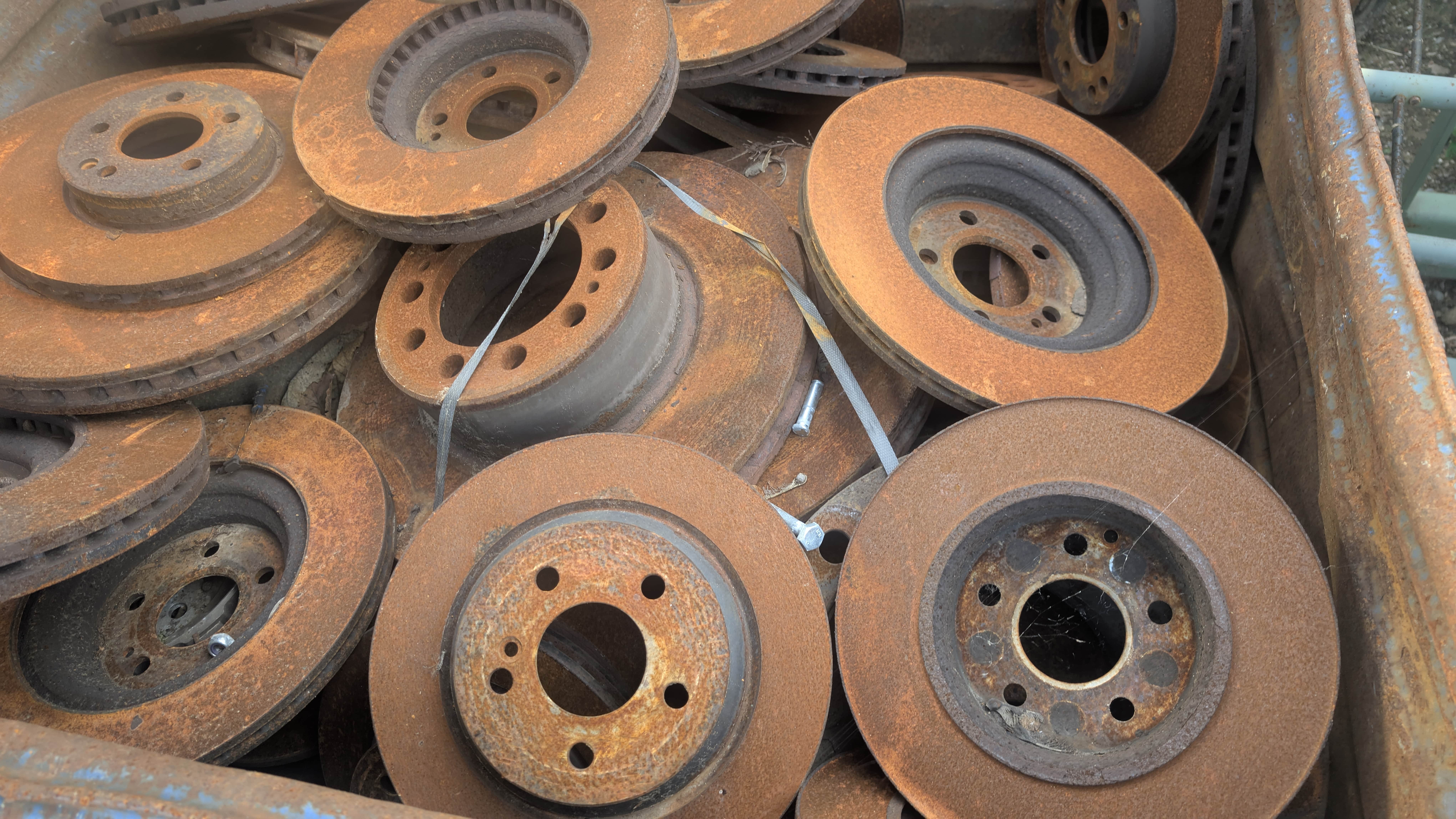 Beispielbild Schrott 6